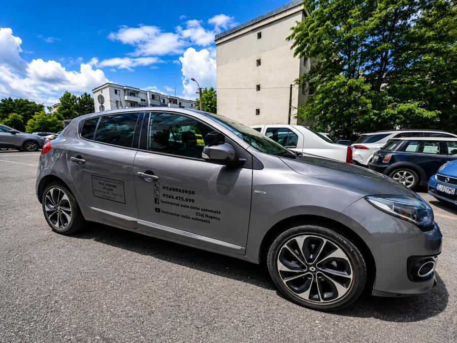 Renault Mégane, mașina de școală pentru cutie automată